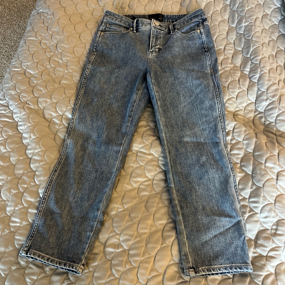 White House Black Market WHBM High Rise Sculpt Straight Jeans 6P